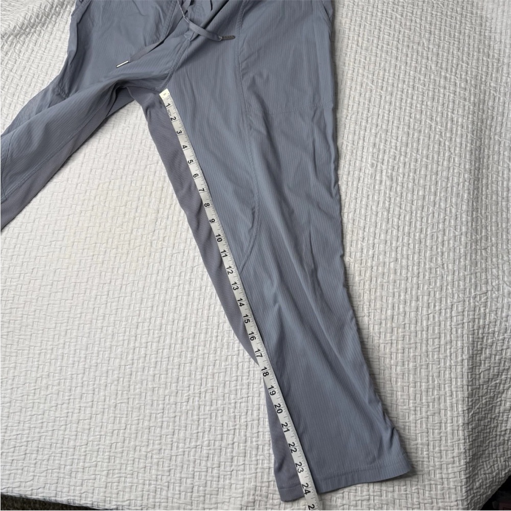 Lululemon Dance Studio Cropped Pants Women's 10 Blue Lightweight Inseam 24” - Picture 7 of 13
